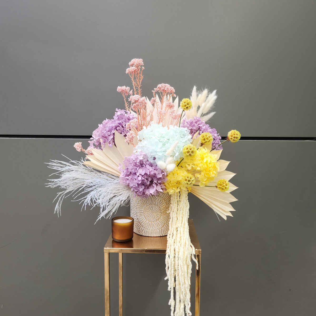 Sanrio Pastel coloured dried and preserved flowers Vase arrangement