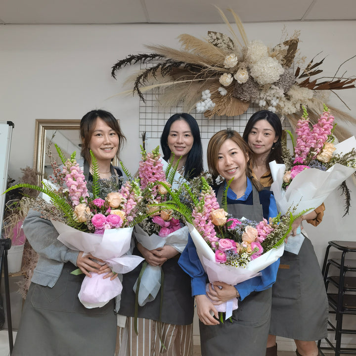 Hand tied bouquet Workshop