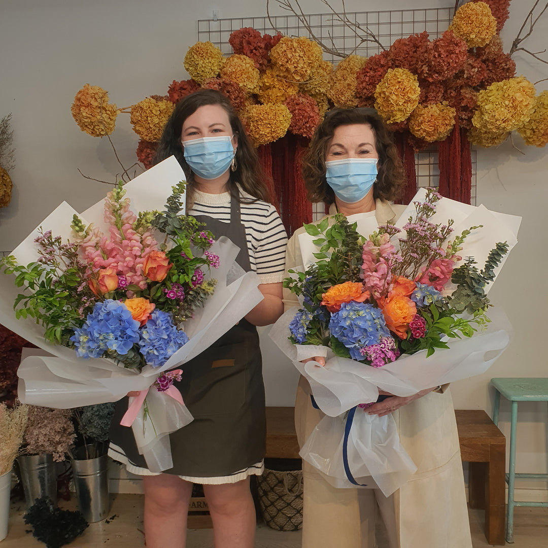 Hand tied bouquet Workshop
