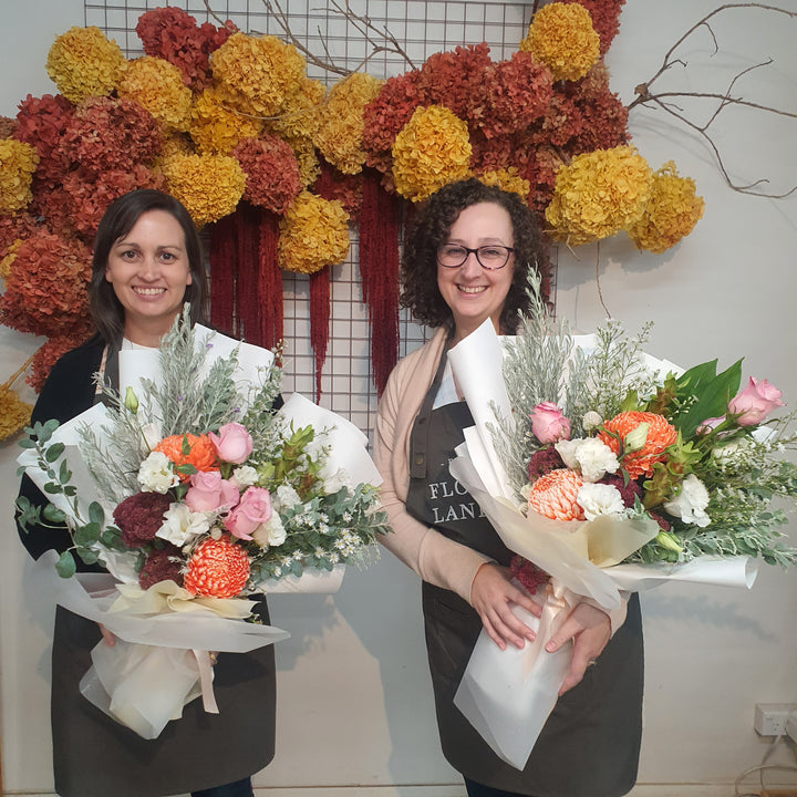 Hand tied bouquet Workshop